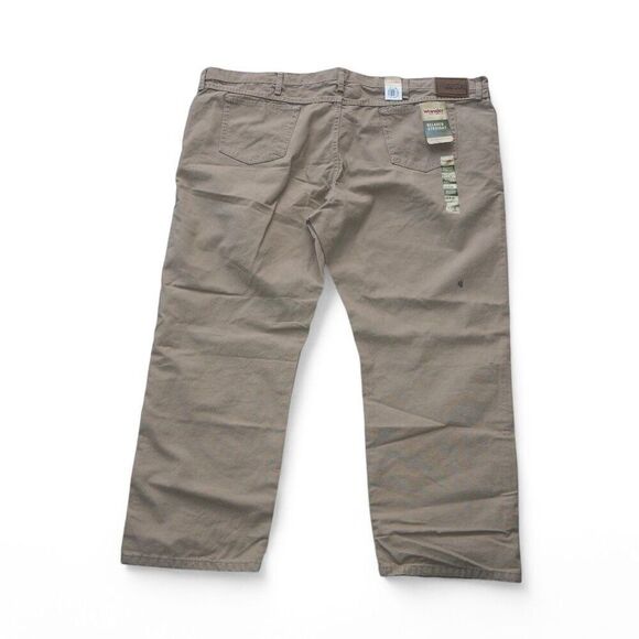 Wrangler Rugged Wear Relaxed Fit Straight Leg Khaki Pants Men's 52 x 30 - Picture 2 of 12